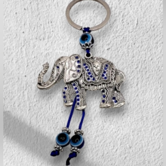 Bundle of 2 Good Luck Amulet Keychains, Elephant and Hand of Fatima Keychains - Picture 4 of 6